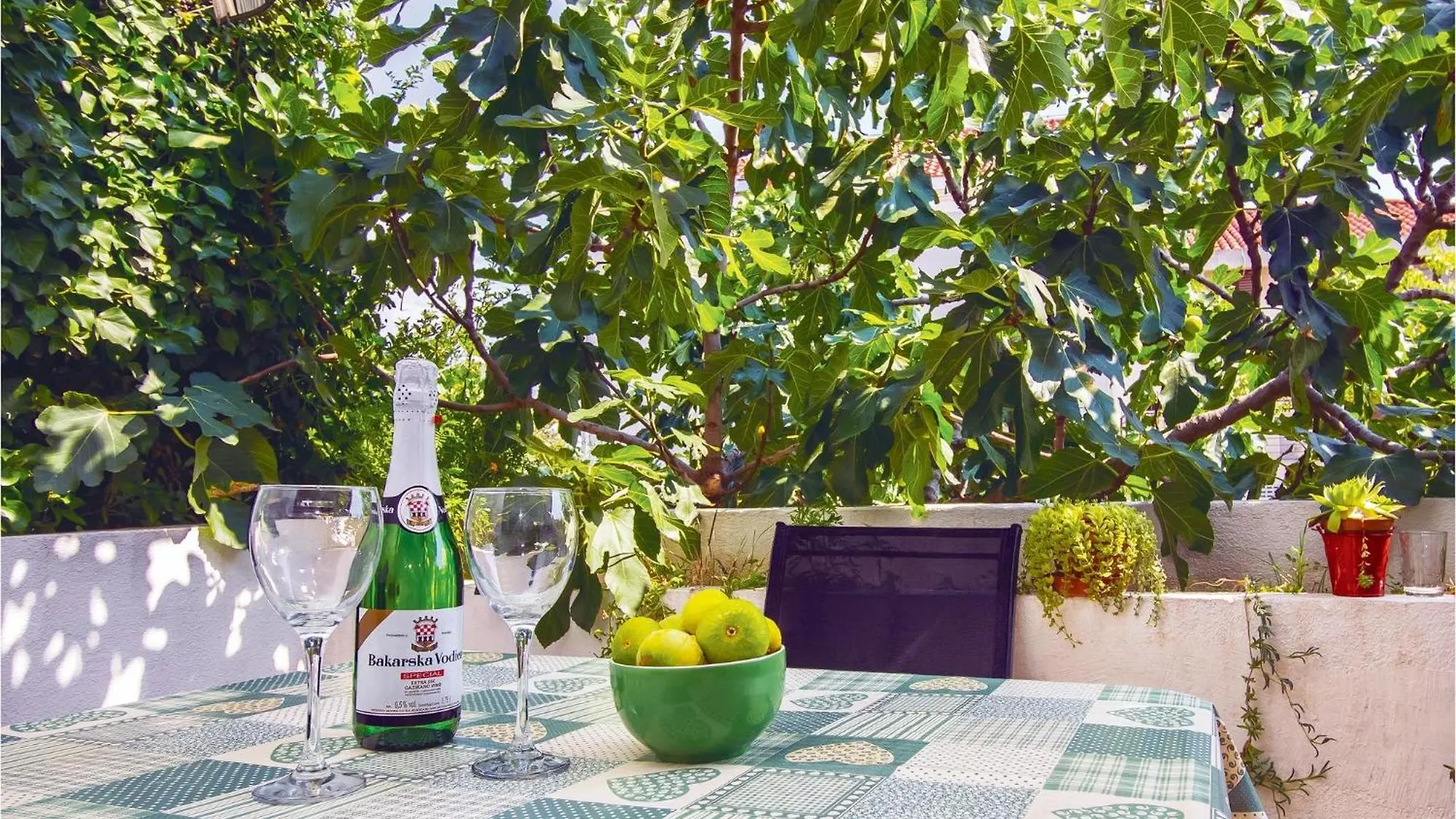 Beautiful Apartment In Split With Kitchen Croacia